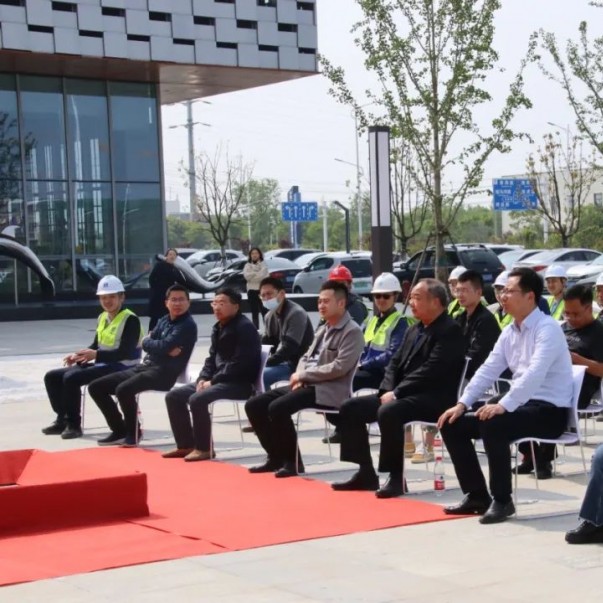 歐西盾防水熱烈祝賀洪澤中電光谷雙創(chuàng)辦公樓封頂大吉！